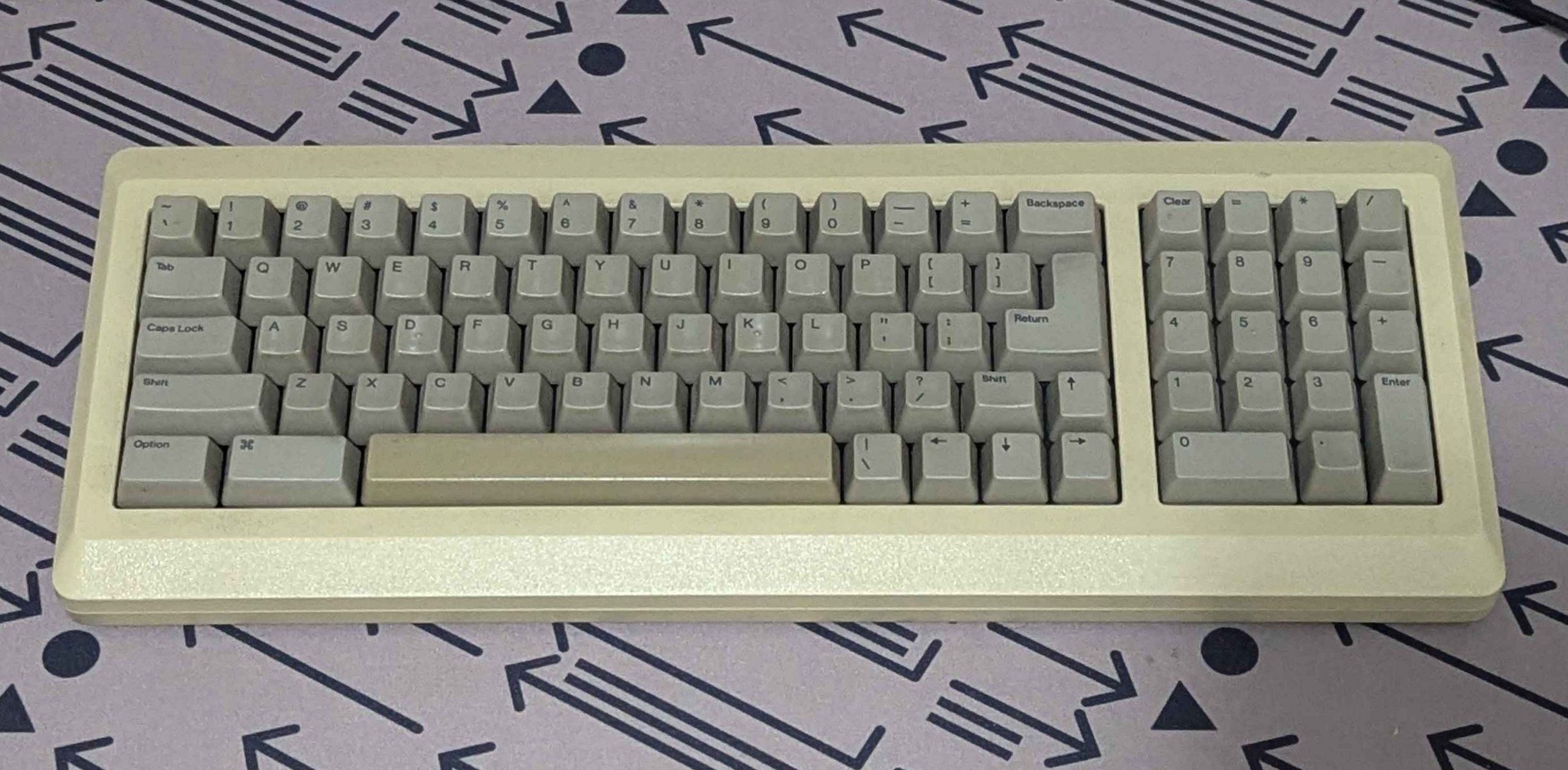 Apple M0110A